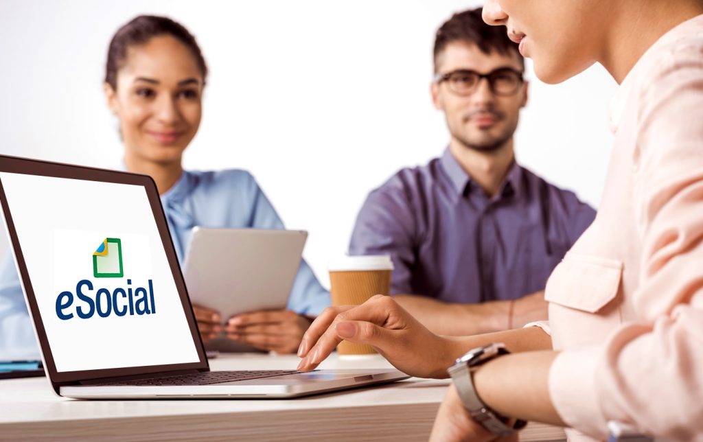 As informações de Saúde e Segurança do Trabalho (SST) exigidas no ...